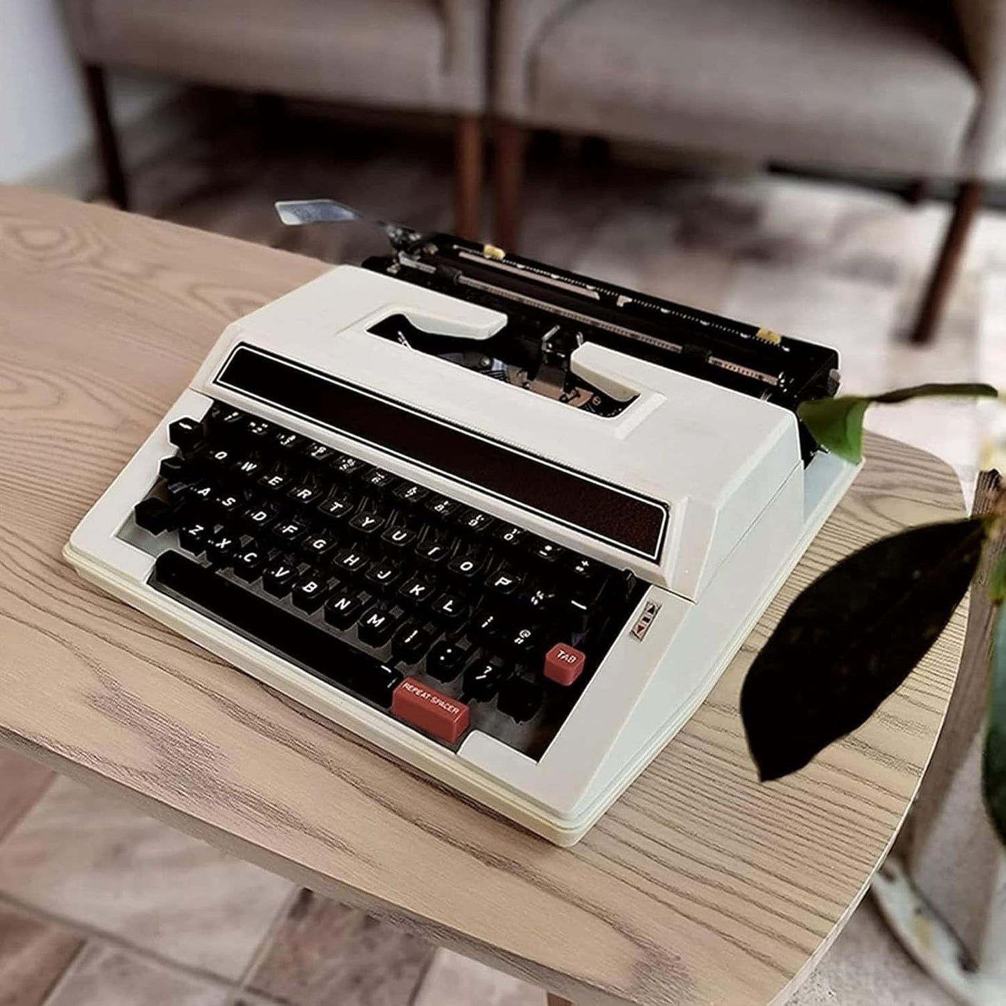 Classic Portable Manual Typewriter - User-Friendly Design - Comes with Ribbon Set - Model KK321